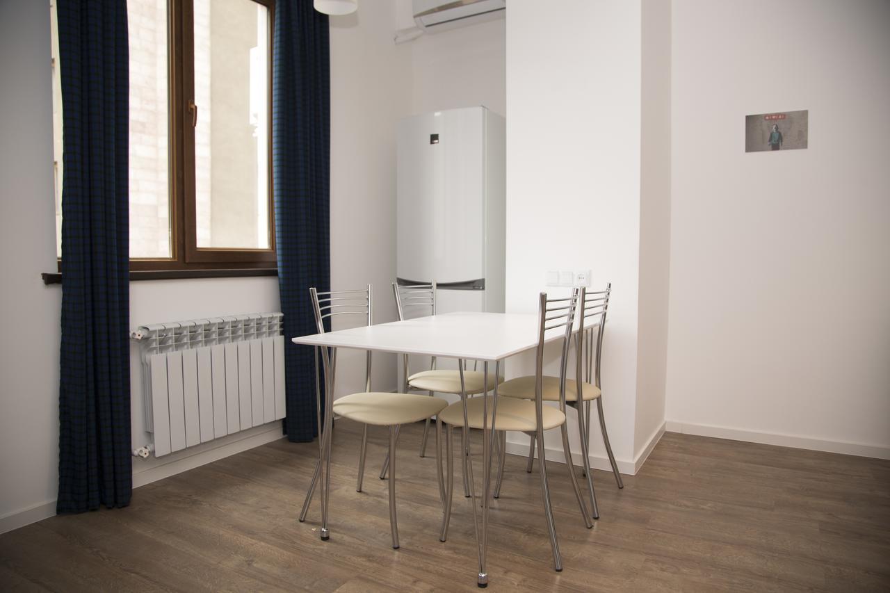 Apartments On Mashtots By Picnic Ereván Exterior foto