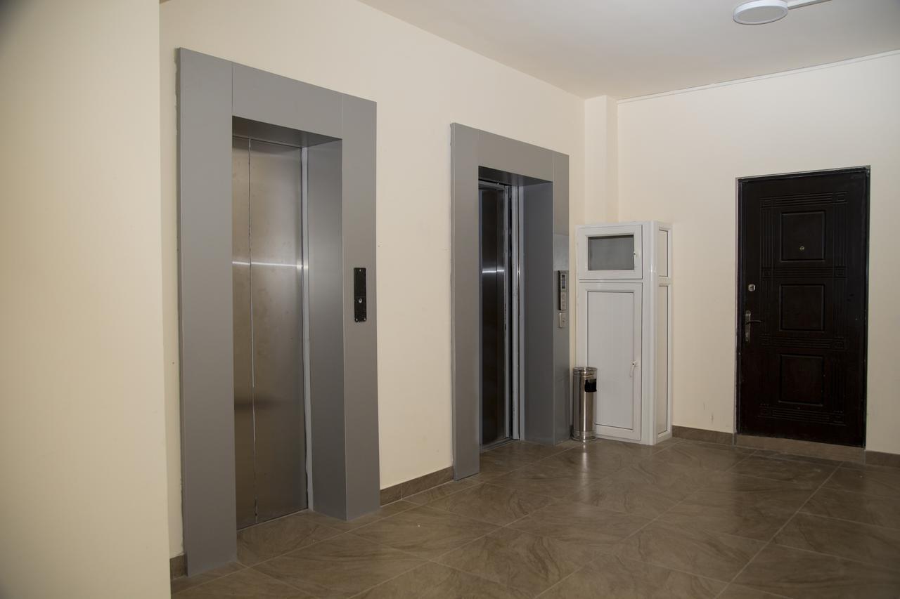 Apartments On Mashtots By Picnic Ereván Exterior foto